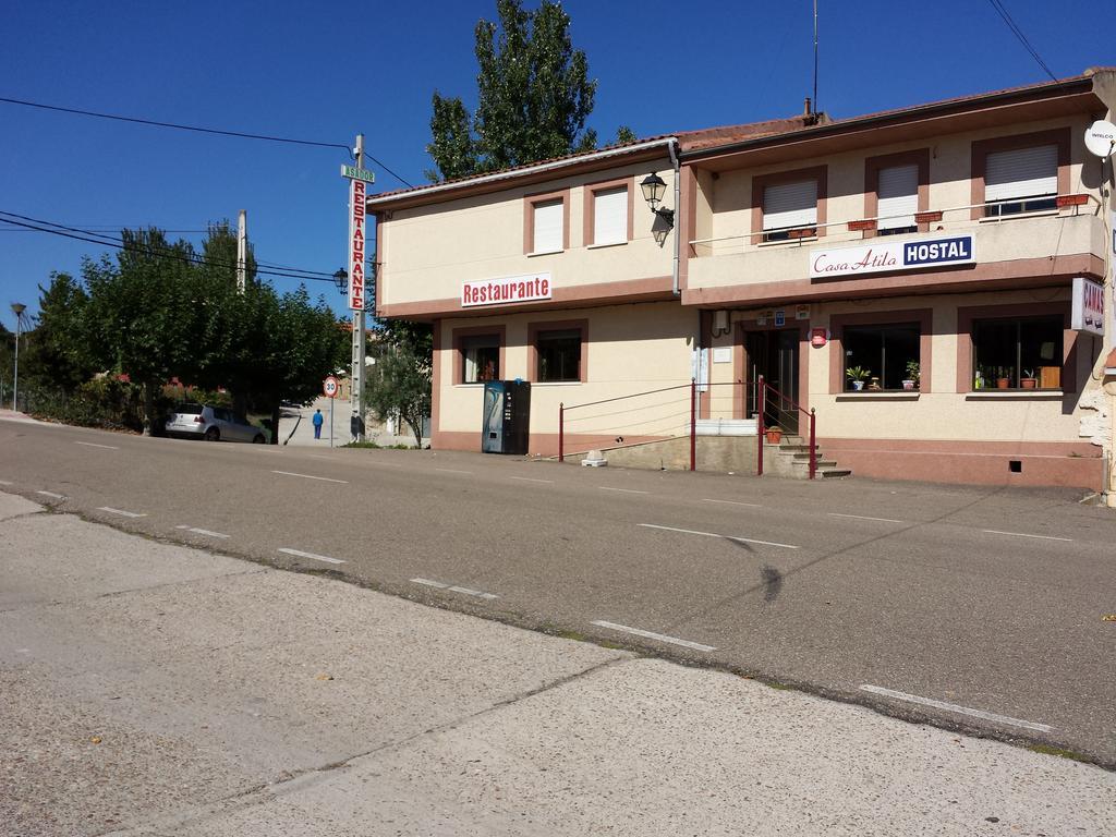 Hostal Atila Ricobayo Buitenkant foto