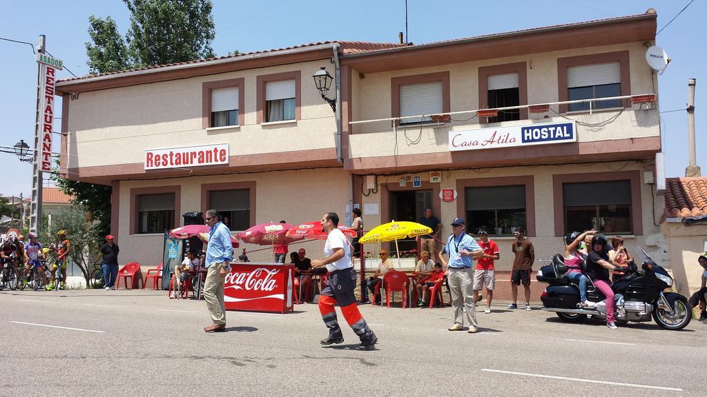 Hostal Atila Ricobayo Buitenkant foto